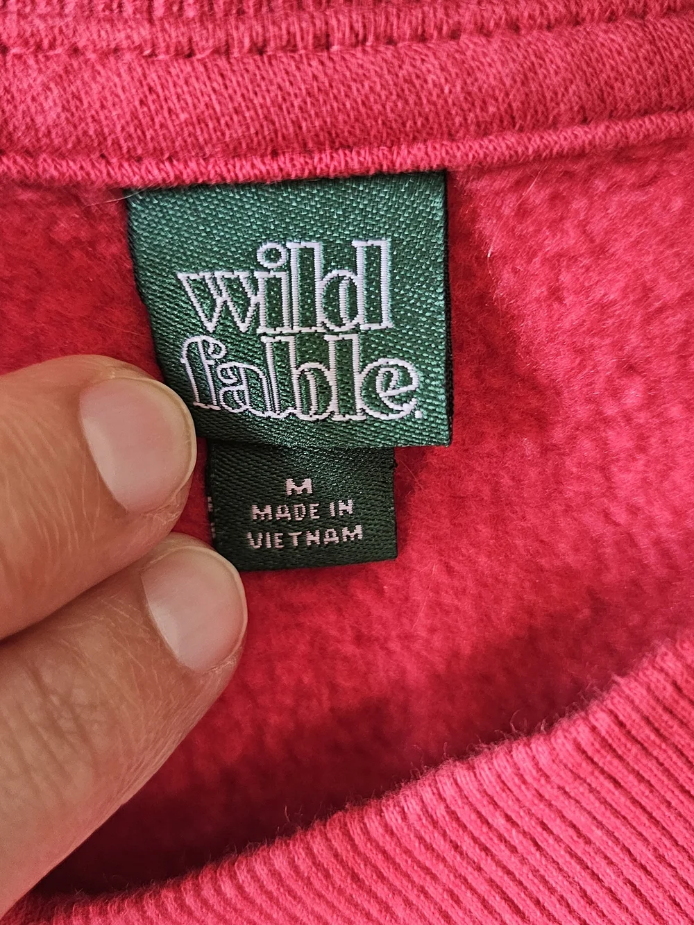 wild fable Red V-Neck Sweatshirt with White Number 28 - Picture 2 of 6